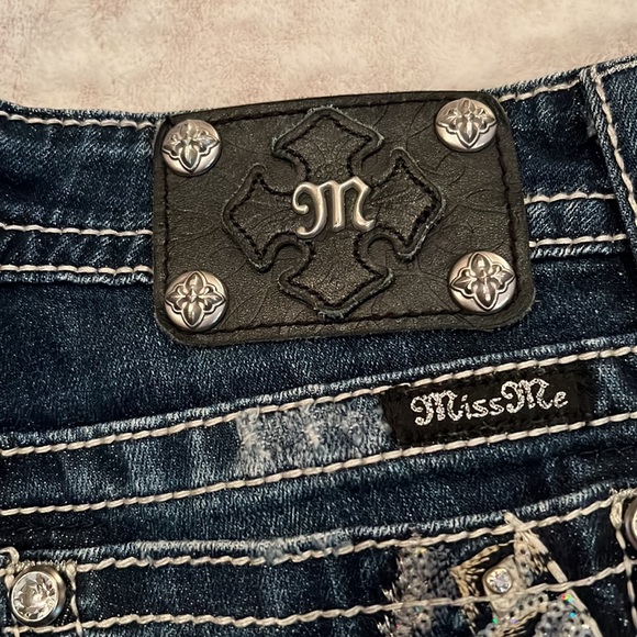 Miss Me jeans 27 x 31 inseam great condition - Picture 8 of 10